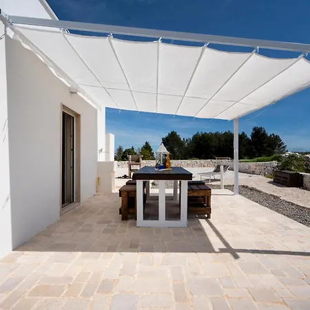 Trullo Cargiulo: Rustic Elegance In מרטינה פרנקה