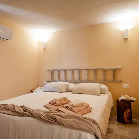 Trullo Cargiulo: Rustic Elegance In Apartment *