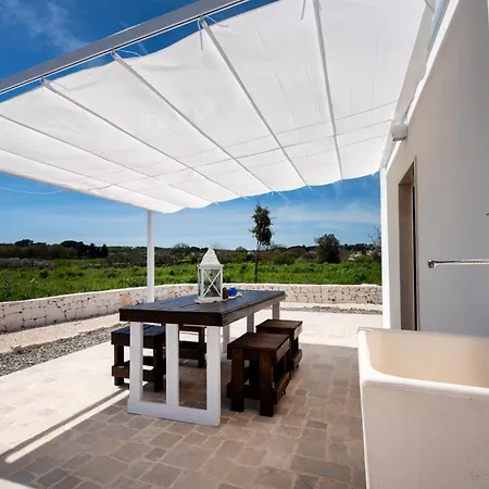 Trullo Cargiulo: Rustic Elegance In Apartment *