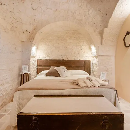 Trullo Cargiulo: Rustic Elegance In Martina Franca